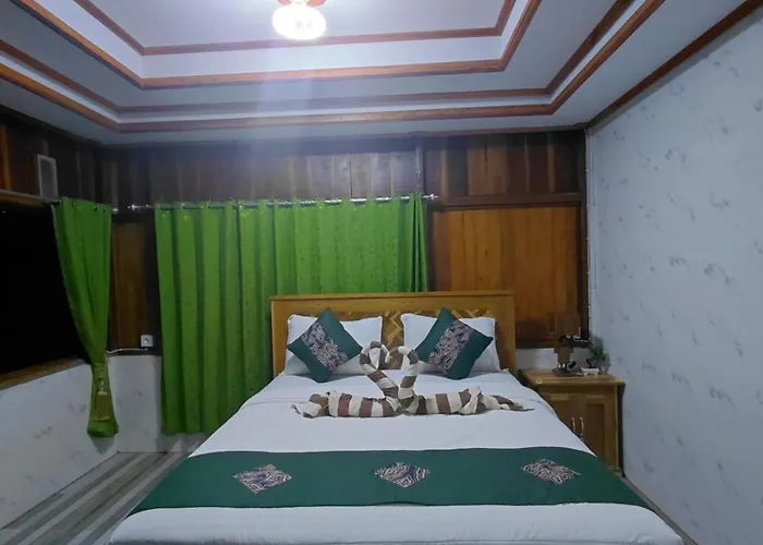 Friendly Homestay Lemukih